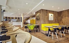 Mercure Paris la Défense Grande Arche